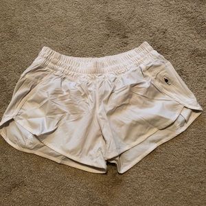 Lululemon Tracker 4 way stretch shorts